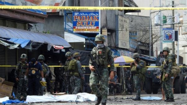 Attentat contre une cathédrale philippine: l'enquête met en cause des islamistes Attentat contre une cathédrale philippine: l'enquête met en cause des islamistes