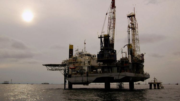 أسعار النفط ترتفع 2% بعد عقوبات أمريكية على فنزويلا