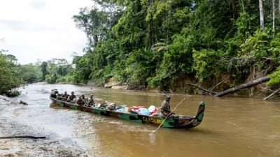 Guyane : soldats et gendarmes contre garimpeiros, au coeur de la forêt Guyane : soldats et gendarmes contre garimpeiros, au coeur de la forêt