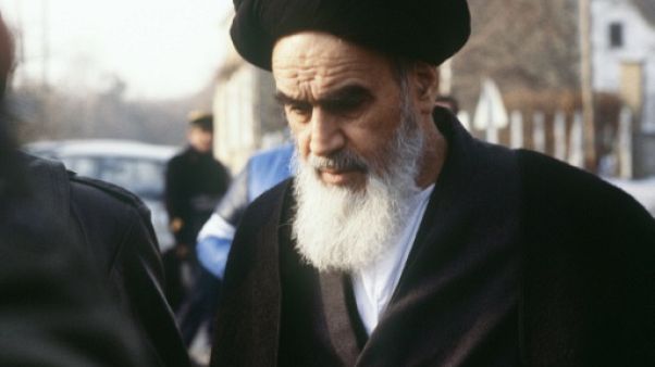 De Paris à Téhéran avec l'ayatollah Khomeiny, le témoignage de l'AFP De Paris à Téhéran avec l'ayatollah Khomeiny, le témoignage de l'AFP