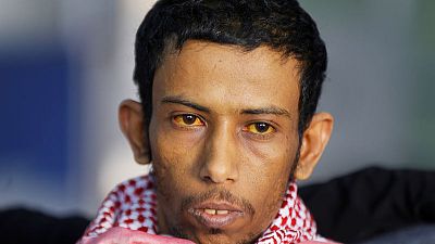 السعودية تفرج عن 7 أسرى حوثيين بعد عودة أسير سعودي إلى الرياض