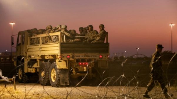 "Plusieurs milliers" de militaires en renfort à la frontière du Mexique (Pentagone) "Plusieurs milliers" de militaires en renfort à la frontière du Mexique (Pentagone)