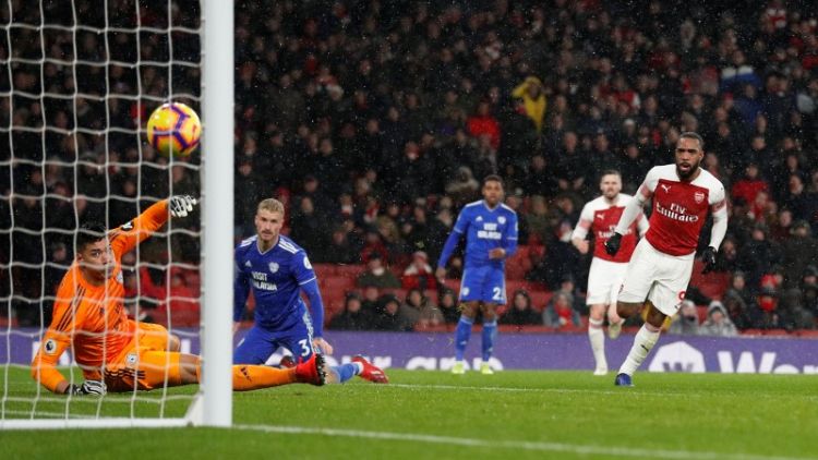 Arsenal beat Cardiff on sombre night amid Sala tributes