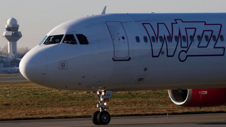 Budget airline Wizz gains UK route licence, reiterates guidance