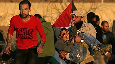 قصة صورة: حكاية صبي أصيب في اشتباكات غزة