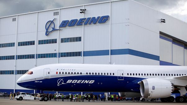 Boeing profit beats; targets 900 plane deliveries in 2019 Boeing profit beats; targets 900 plane deliveries in 2019