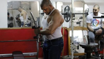 Israël: pour avoir trop montré ses muscles, le muezzin d'Acre licencié Israël: pour avoir trop montré ses muscles, le muezzin d'Acre licencié