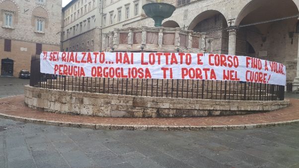 In tanti ai funerali di Leonardo Cenci In tanti ai funerali di Leonardo Cenci