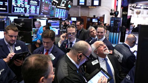 بورصة وول ستريت تغلق مرتفعة بدعم من فيسبوك ومجلس الاحتياطي الاتحادي بورصة وول ستريت تغلق مرتفعة بدعم من فيسبوك ومجلس الاحتياطي الاتحادي