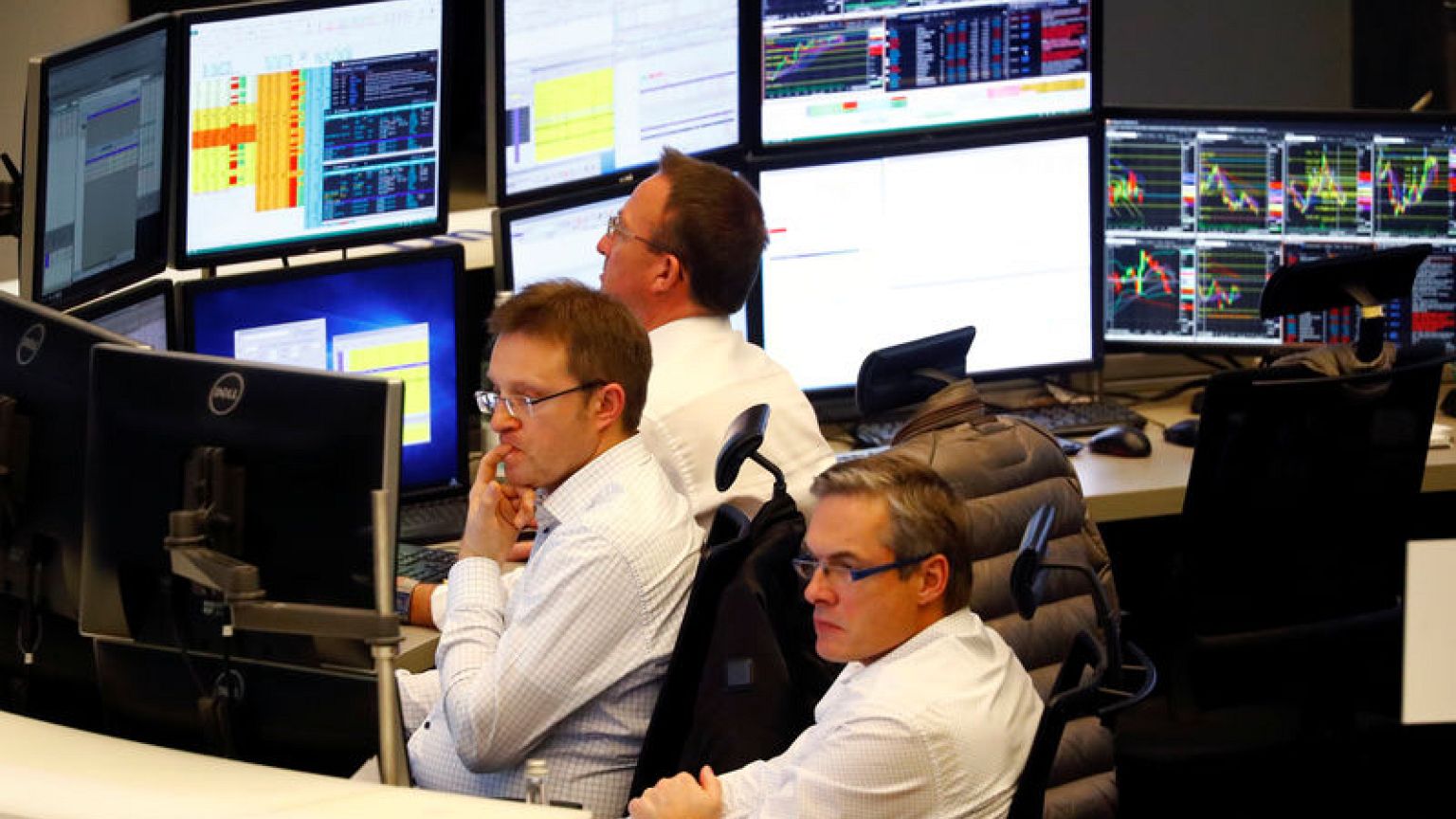 Big cash holdings in Europe signal unease over stock market outlook