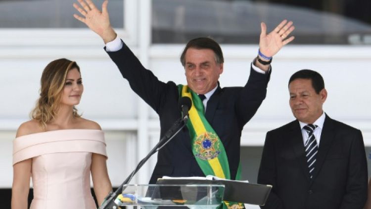 Jair Bolsonaro, un premier mois mouvementé à la tête du Brésil