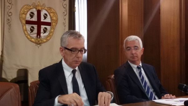 Sardegna: ingiunzione contro il governo Sardegna: ingiunzione contro il governo