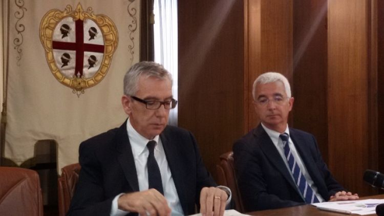 Sardegna: ingiunzione contro il governo
