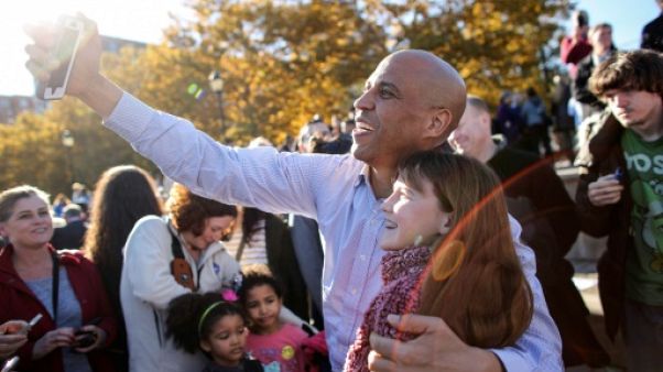 Cory Booker le 4 novembre 2018 à Hoboken, dans le New Jersey Cory Booker le 4 novembre 2018 à Hoboken, dans le New Jersey