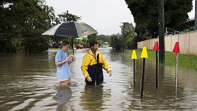 ولاية كوينزلاند الأسترالية تواجه فيضانات قوية وأمطارا غزيرة
