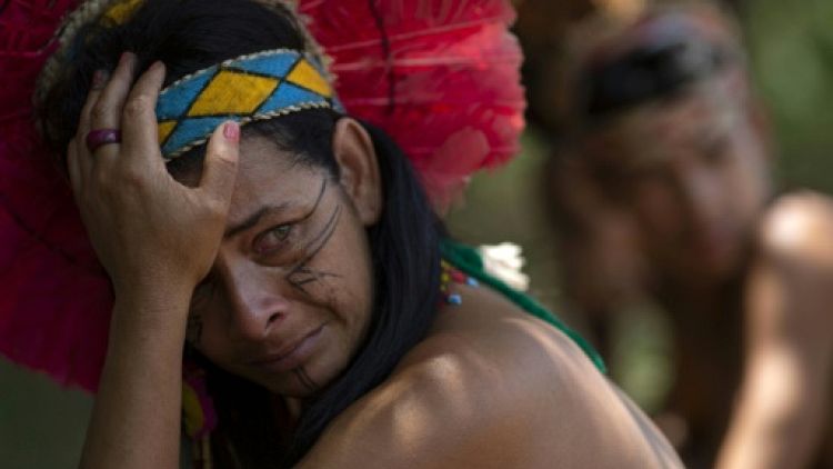 Douleur et résistance: un village indigène menacé par la catastrophe minière au Brésil