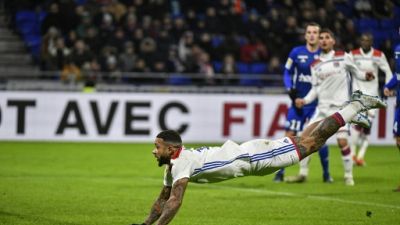 Ligue 1: choc européen entre Lyon et Paris, les Verts en embuscade Ligue 1: choc européen entre Lyon et Paris, les Verts en embuscade