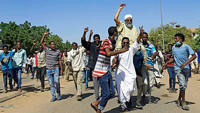 رئيس وزراء السودان: المطالب الاقتصادية للمحتجين مشروعة