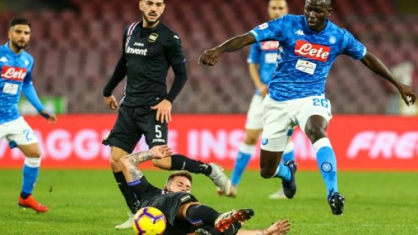 Italie: Naples balaie la Sampdoria Gênes Italie: Naples balaie la Sampdoria Gênes