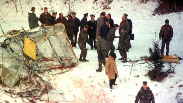 Cermis: 21 anni fa la funivia caduta Cermis: 21 anni fa la funivia caduta