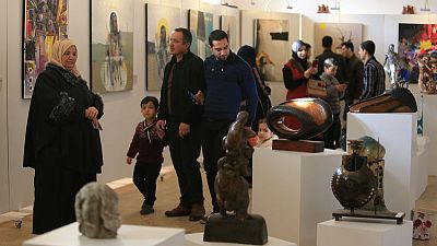 في معرض "العودة إلى الموصل".. فنانون عراقيون يصورون وحشية الدولة الإسلامية