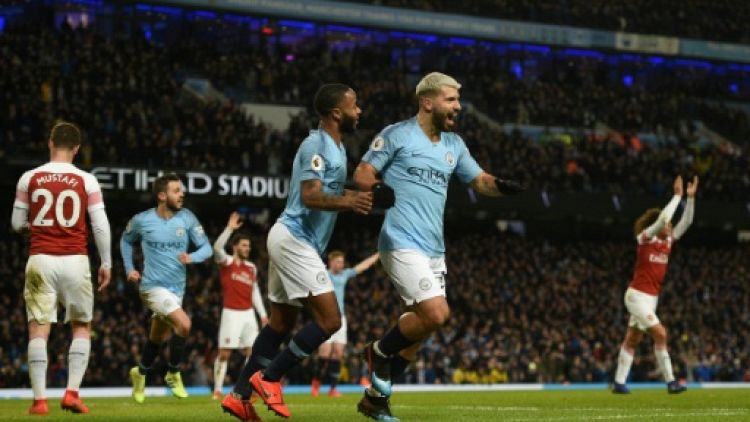 Angleterre: les deux Manchester rebondissent, Agüero voit triple