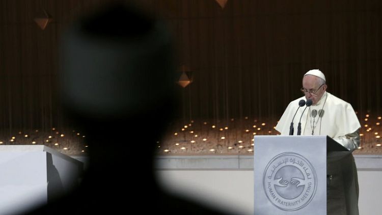 Pope decries 'armed power', Yemen war on UAE trip