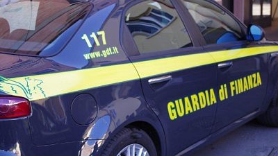 Riciclano denaro in Algeria, 19 arresti Riciclano denaro in Algeria, 19 arresti
