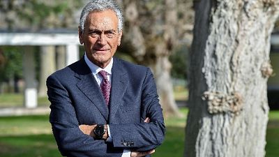 Gravina, dentro Cannavaro, Rossi, Baggio Gravina, dentro Cannavaro, Rossi, Baggio