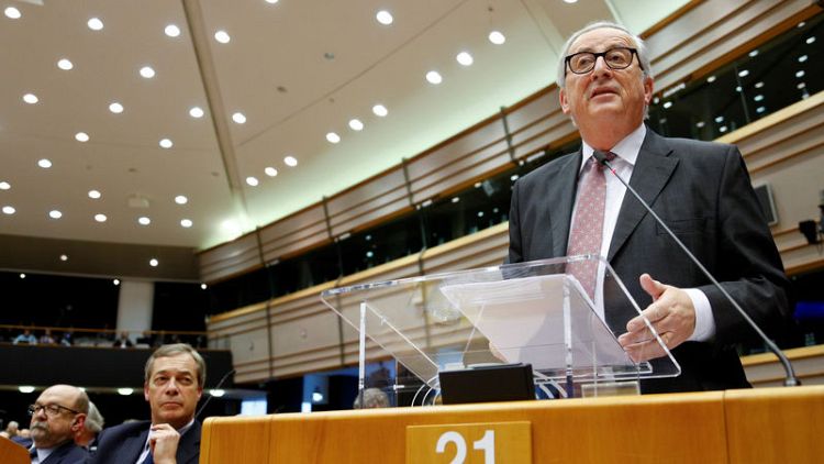 Juncker rejects gripes that EU blocks useful mergers