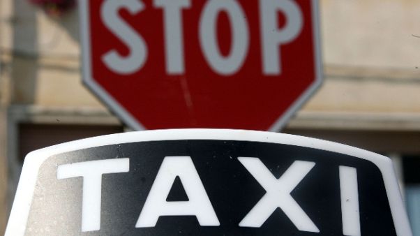 Inseguimento in taxi, arrestato evaso Inseguimento in taxi, arrestato evaso
