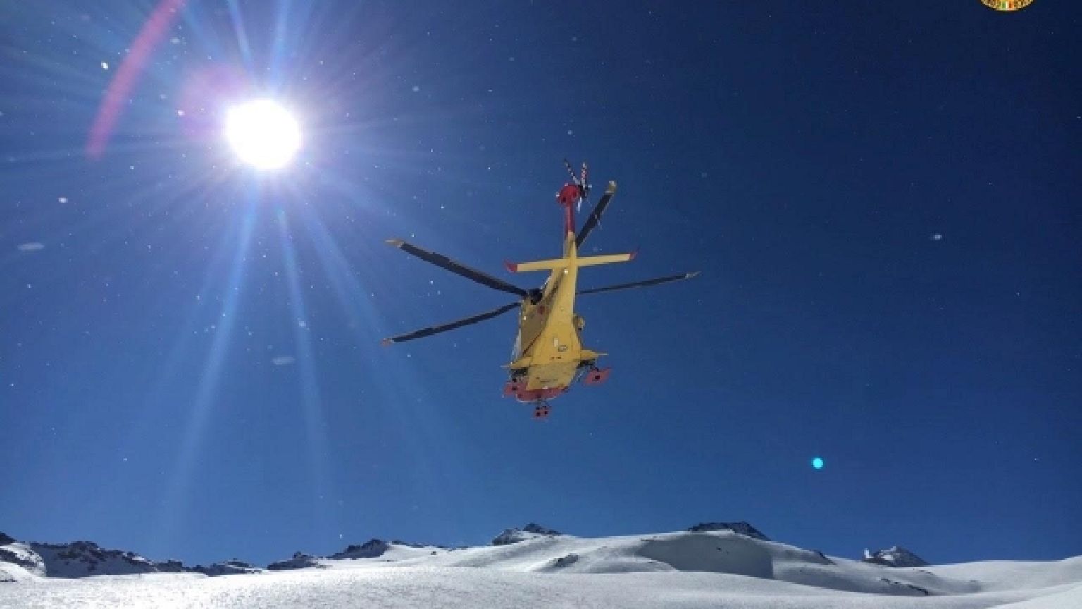 Travolto da valanga, muore scialpinista