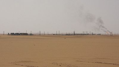 الجزيرة: قوة من حرس المنشآت النفطية تتجه إلى حقل الشرارة النفطي الليبي الجزيرة: قوة من حرس المنشآت النفطية تتجه إلى حقل الشرارة النفطي الليبي