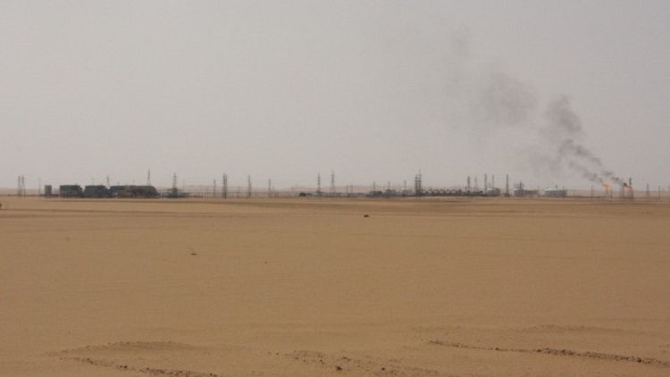 الجزيرة: قوة من حرس المنشآت النفطية تتجه إلى حقل الشرارة النفطي الليبي