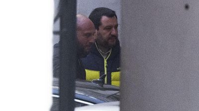 Salvini, scambio voto giunta-Tav?Querelo Salvini, scambio voto giunta-Tav?Querelo