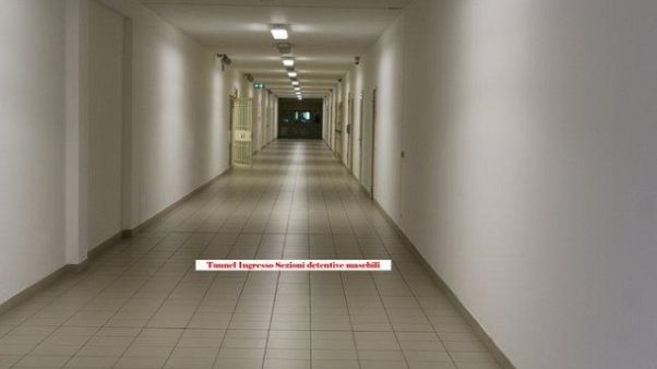 Tentò uccidere moglie, suicida in cella Tentò uccidere moglie, suicida in cella