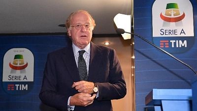 Scaroni: "Più facile il nuovo stadio" Scaroni: "Più facile il nuovo stadio"