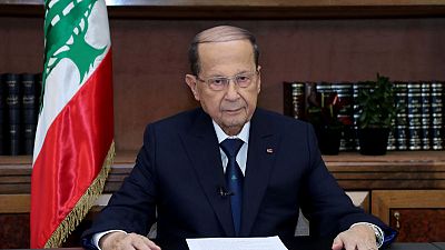 الرئيس اللبناني يقول الوضع المالي يتحسن