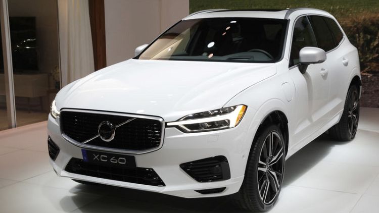 Volvo to recall 167,000 cars due to possible tailgate fault
