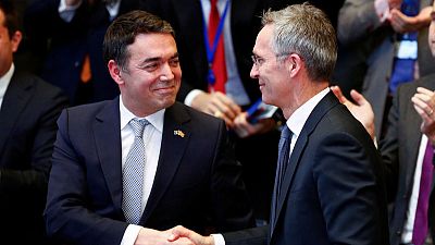 مقدونيا توقع اتفاق الانضمام لحلف شمال الأطلسي رغم هواجس روسيا