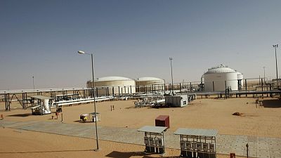 قوات شرق ليبيا تحث مؤسسة النفط على رفع حالة القوة القاهرة من حقل الشرارة