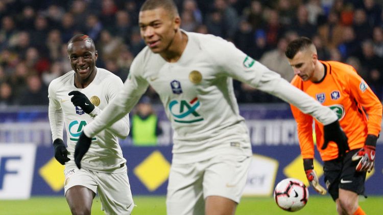 PSG need extra time to see off third division side in Cup