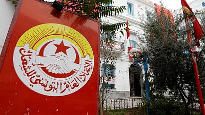 مصادر: حكومة تونس واتحاد الشغل يتفقان على رفع أجور 670 ألف موظف عام