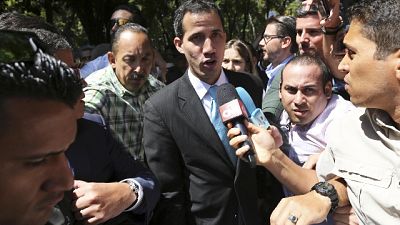 Di Maio a Guaidò: Italia evita ingerenza Di Maio a Guaidò: Italia evita ingerenza