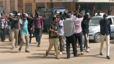 Des manifestants soudanais dans le centre de Khartoum le 7 février 2019