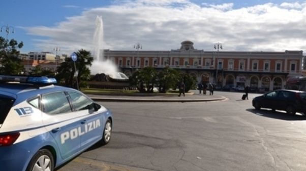 Droga: operazione con arresti a Bari Droga: operazione con arresti a Bari