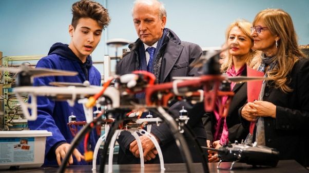 Educazione civica contro cyberbullismo Educazione civica contro cyberbullismo