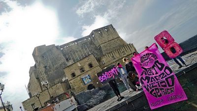 8 marzo, striscione contro legge Pillon 8 marzo, striscione contro legge Pillon