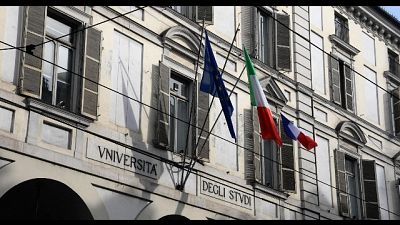 Ateneo Torino espone bandiera Francia Ateneo Torino espone bandiera Francia