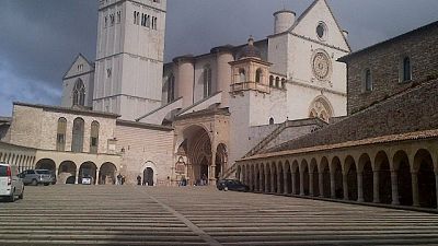 Fibra ottica arriva in Basilica Assisi Fibra ottica arriva in Basilica Assisi